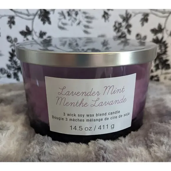 NWT Ashland Spring Lavender Mint Large Glass 3 Wick Soy Wax Blend Candle 14.5 oz - Picture 2 of 6